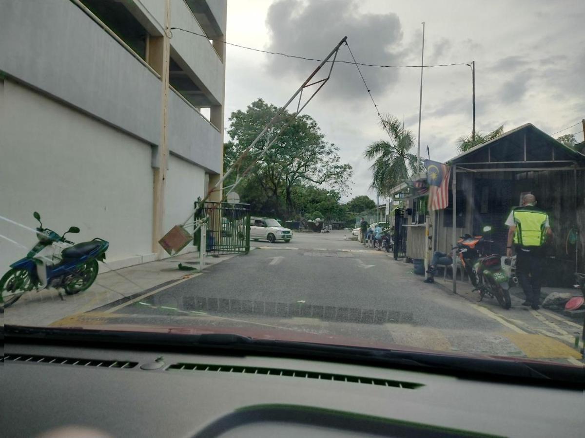 Homestay Kuala Terengganu Near Batu Burok, Hospital Hsnz, Ktcc Mall, Drawbridge C Eksteriør billede